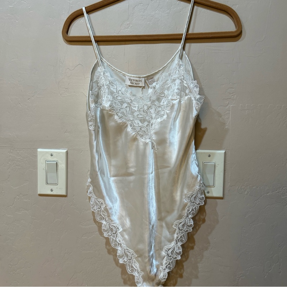 Vintage gold tag Victoria's Secret Lace Bodysuit - White size M